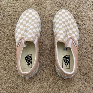 peach color checkered vans size 8.5